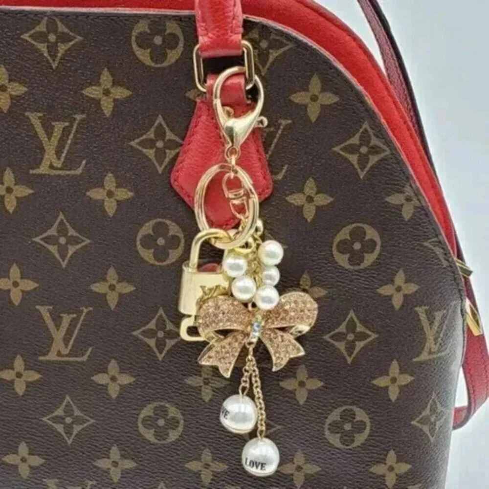 Louis Vuitton Gold Padlock 🔒 Key Set Authentic LV w/ Unbranded Keychain